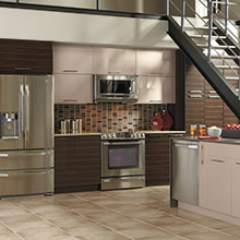 Pamli kitchen cabinets featuring color blocking