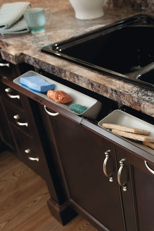 The Pros & Cons of Kitchen Tip-Out Trays