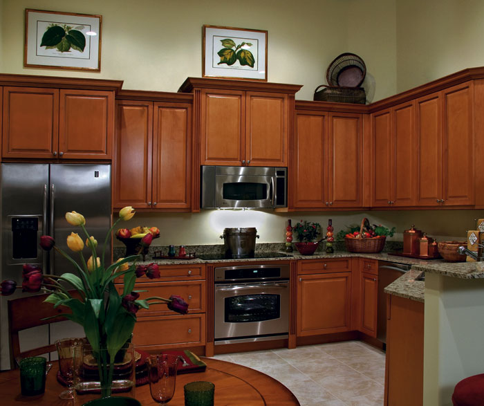 Medium Crown Moulding - Kitchen Craft Cabinetry Medium Crown Moulding - Kitchen Craft Cabinetry on Maple Cabinets Kitchen
id=16843